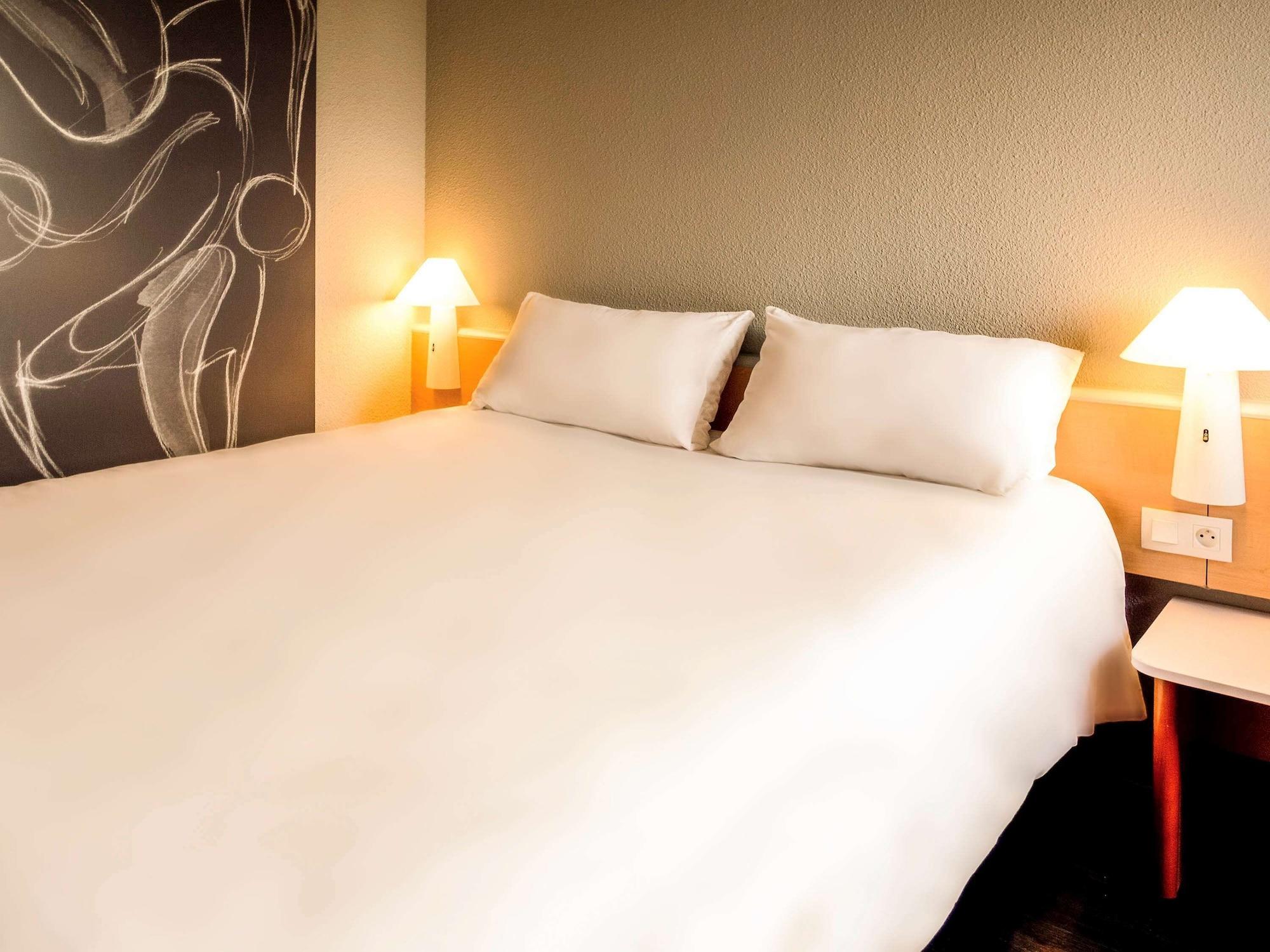 Ibis Dieppe Le Val Druel Exterior photo